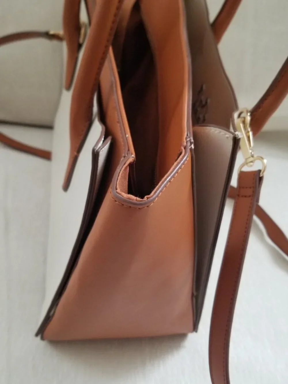 Lou Lu Beige Brown Hand bag Used in excellent condition Like New with out tags
